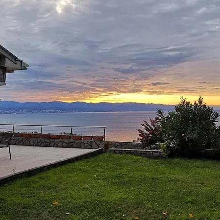 דירה With A Parking Space Lovran, Opatija - 2357 לובראן
