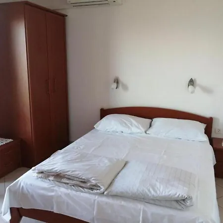 With A Parking Space Lovran, Opatija - 2357 לובראן