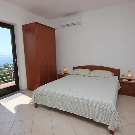With Parking Space Lovran, Opatija - 2357 Апартаменты *